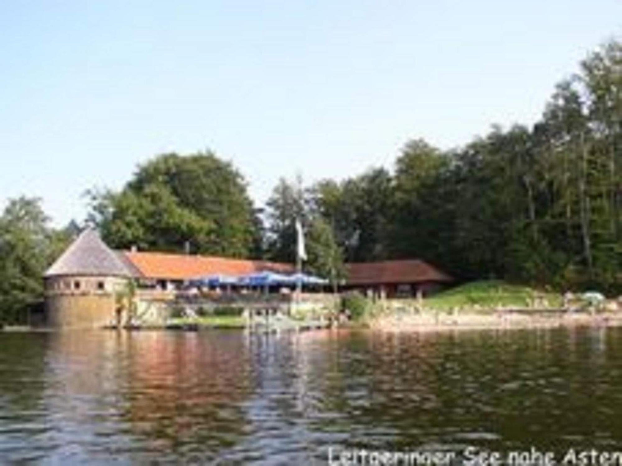 Eco Friendly Chalet Near The Lake In Asten Титмонинг Экстерьер фото